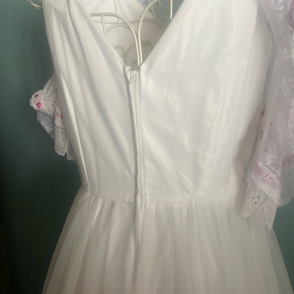 Veracruz Folklorico Dress - Picture 6 of 10